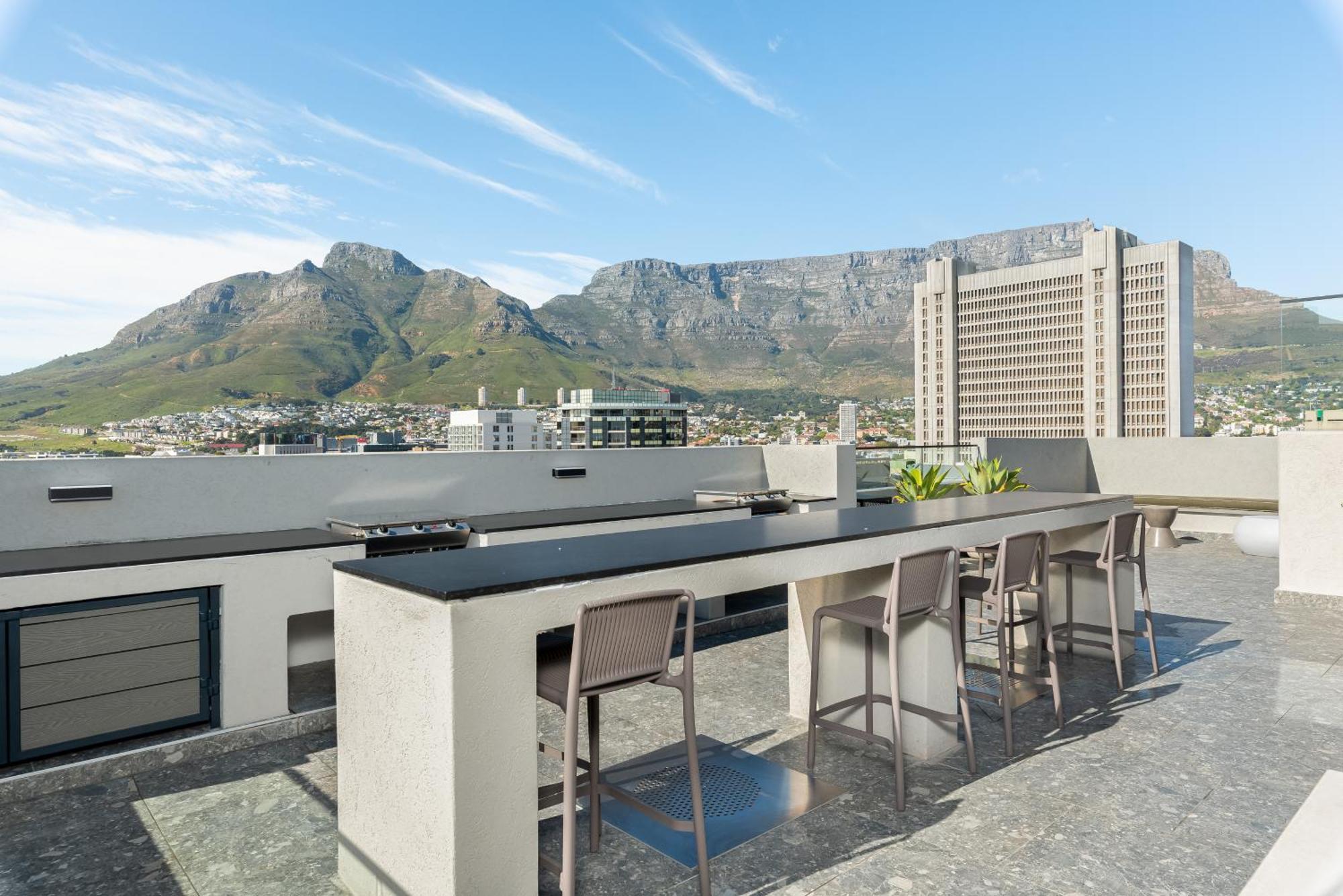 The Tokyo Aparthotel By Totalstay Cape Town Ngoại thất bức ảnh