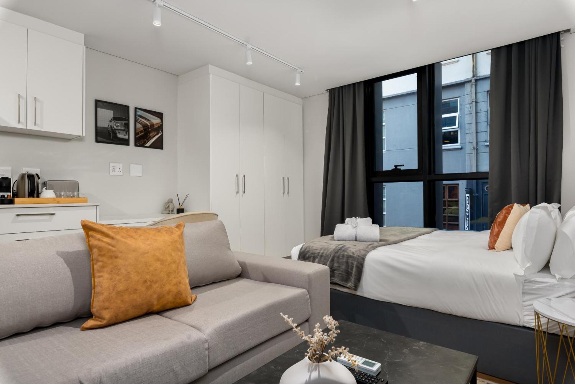 The Tokyo Aparthotel By Totalstay Cape Town Ngoại thất bức ảnh