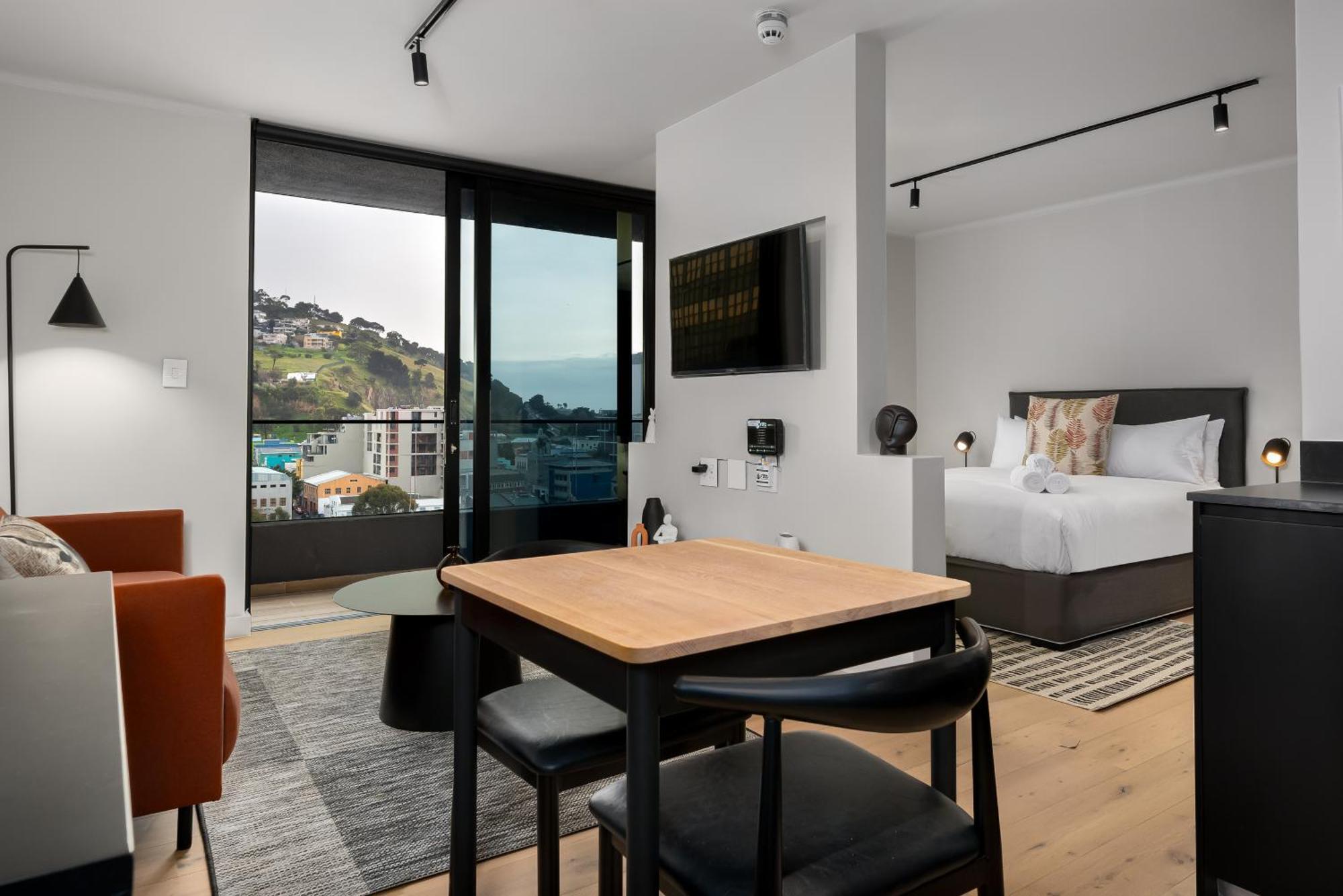 The Tokyo Aparthotel By Totalstay Cape Town Ngoại thất bức ảnh
