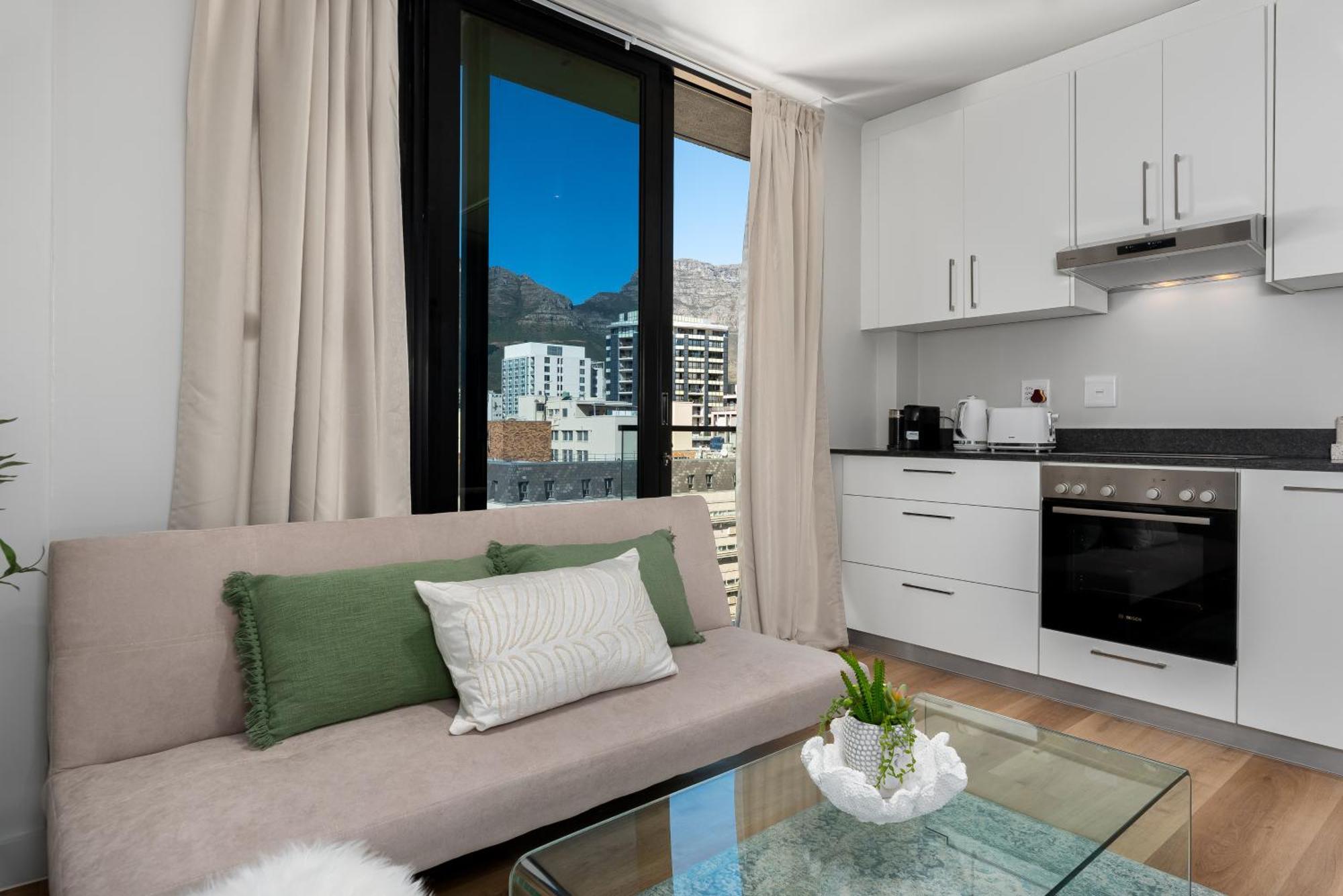 The Tokyo Aparthotel By Totalstay Cape Town Ngoại thất bức ảnh