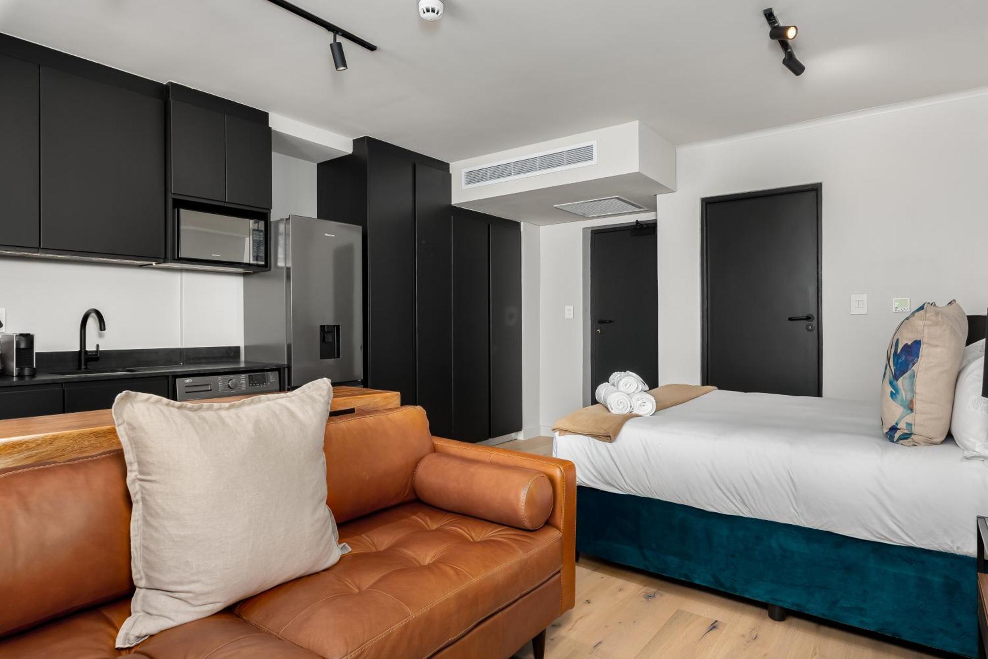 The Tokyo Aparthotel By Totalstay Cape Town Ngoại thất bức ảnh
